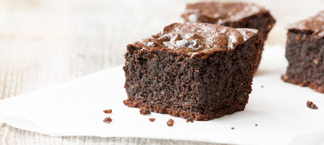 Healthy Paleo Brownies: 9g Protein, Maple Sweetened & Gluten-Free